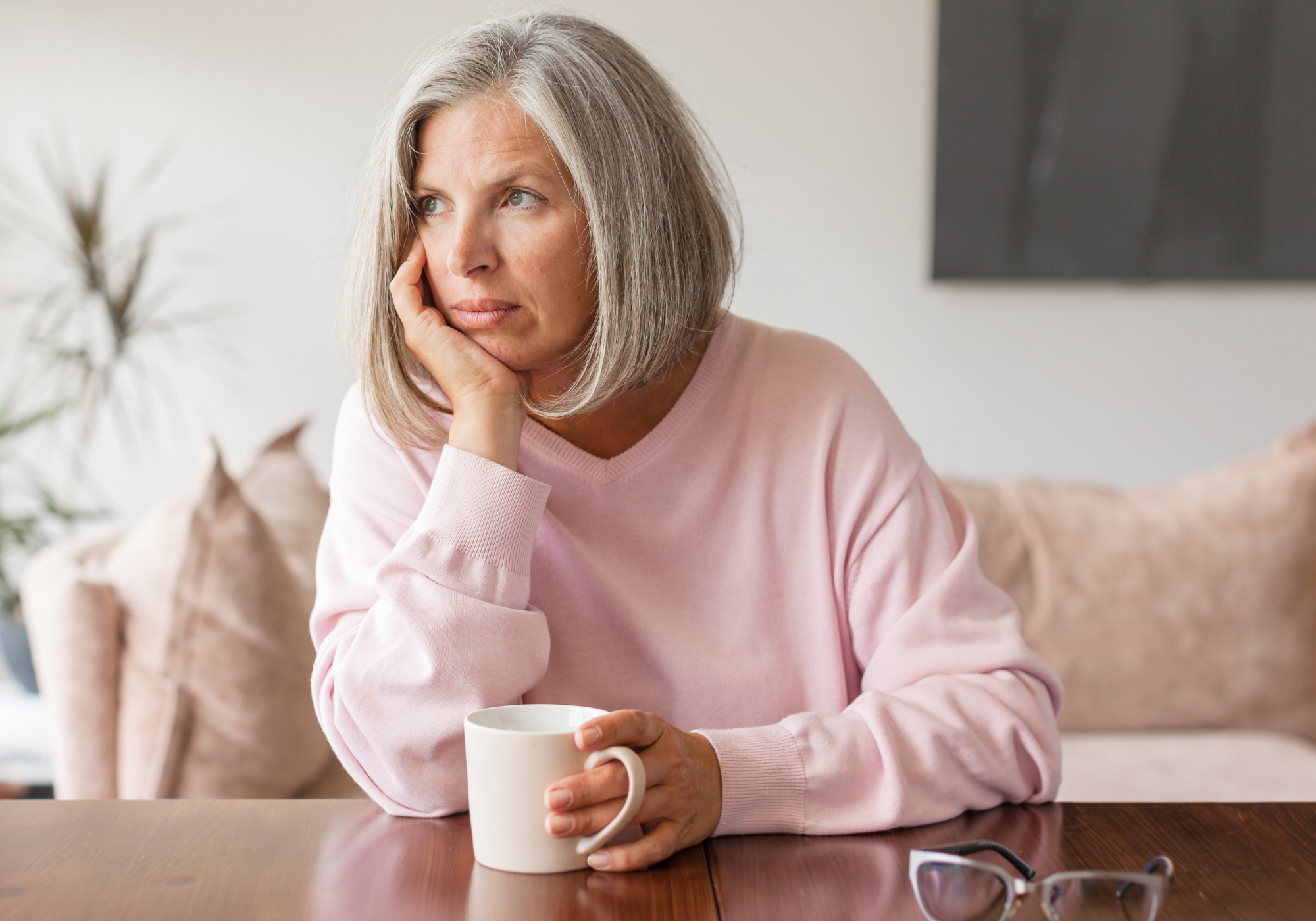 Progesteronmangel erkennen: Symptome, die viele Frauen übersehen