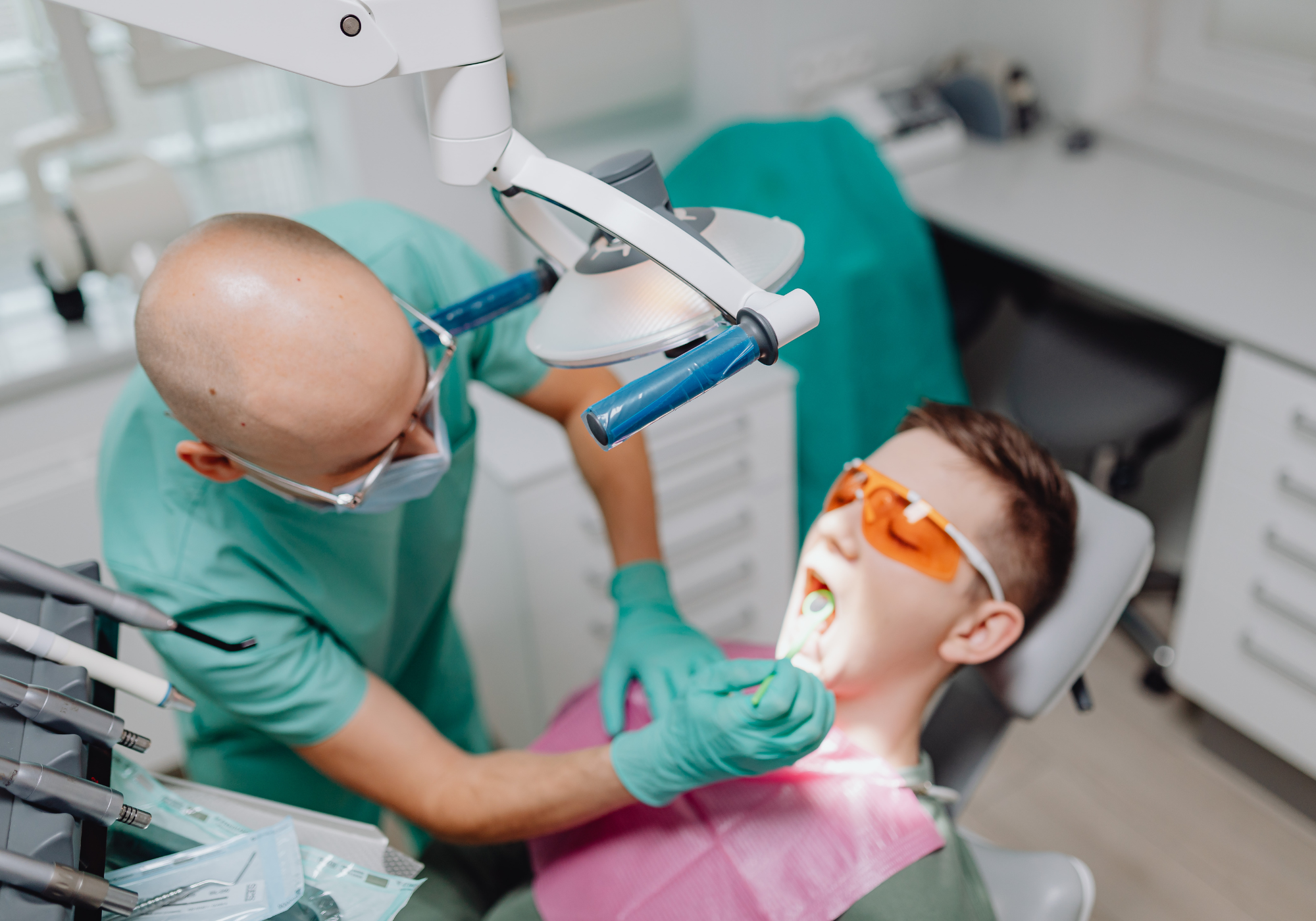 Effektive Mundhygiene im Alltag: Warum häusliche Prophylaxe unersetzbar ist